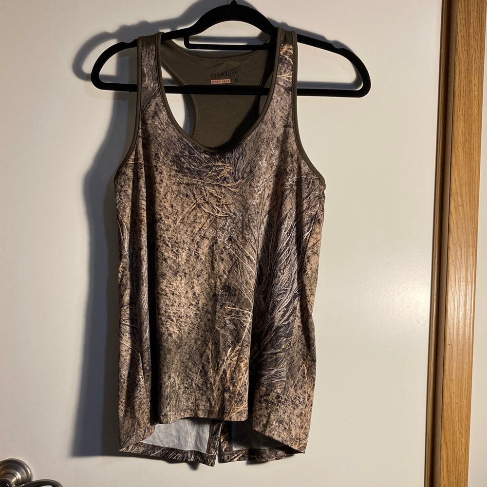 Magellan Outdoors Women's Brown Camouflage Tank Top